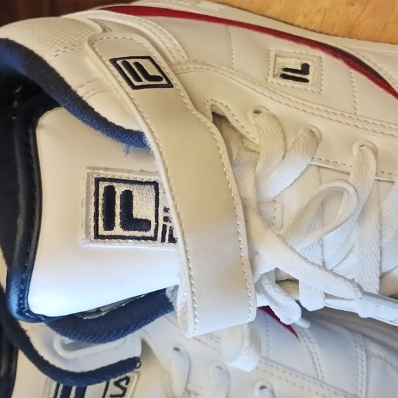 ⚡Fila Classics sneakers - Picture 2 of 7